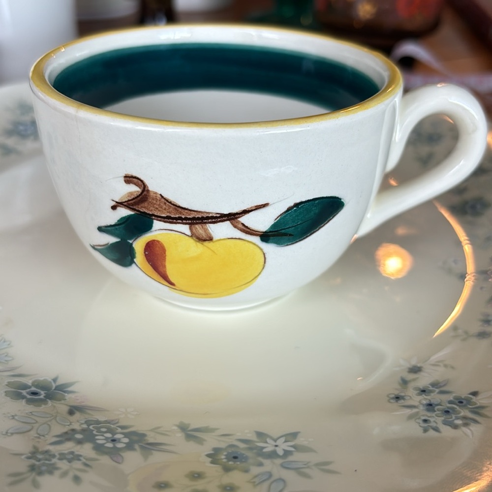 vintage Stangl Pottery fruit coffee cup set of 3